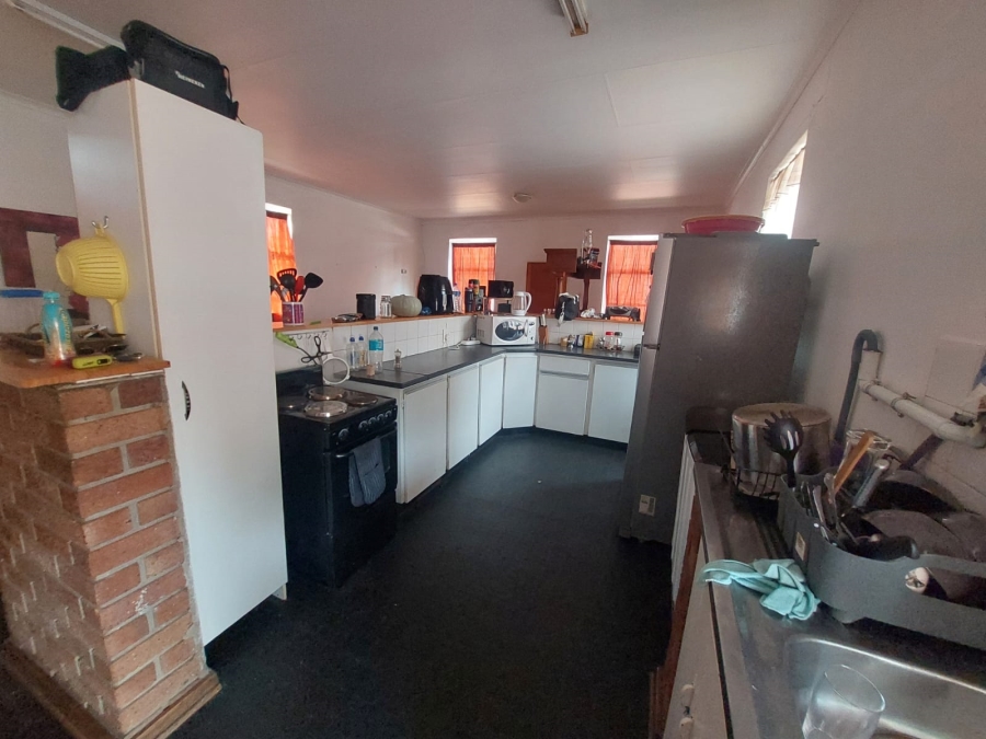 To Let 3 Bedroom Property for Rent in Kannoniers Park North West